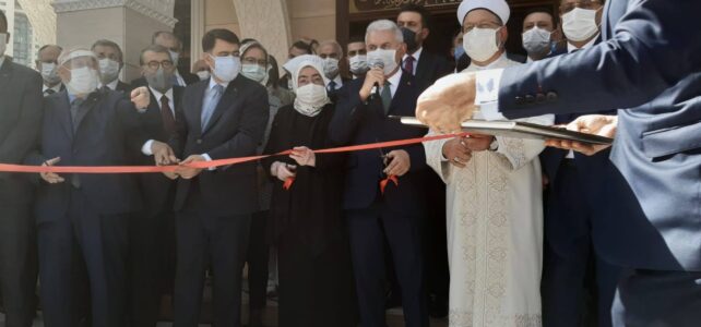 Öğretmen Semiha Yıldırım Camii Şerifi Dualarla İbadete Açıldı